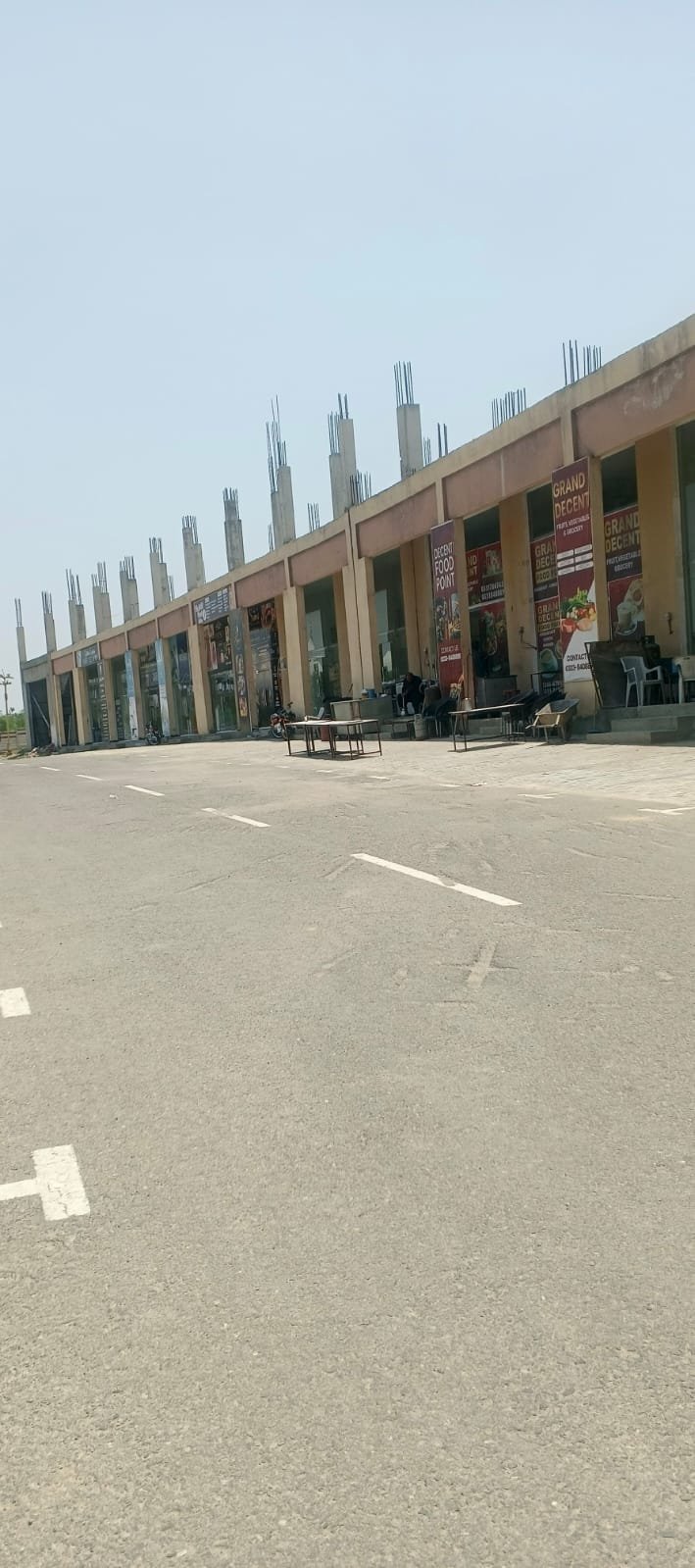 2 Marla Commercial Shop For Rent in Grand City Kharian,Grand Square Mall
